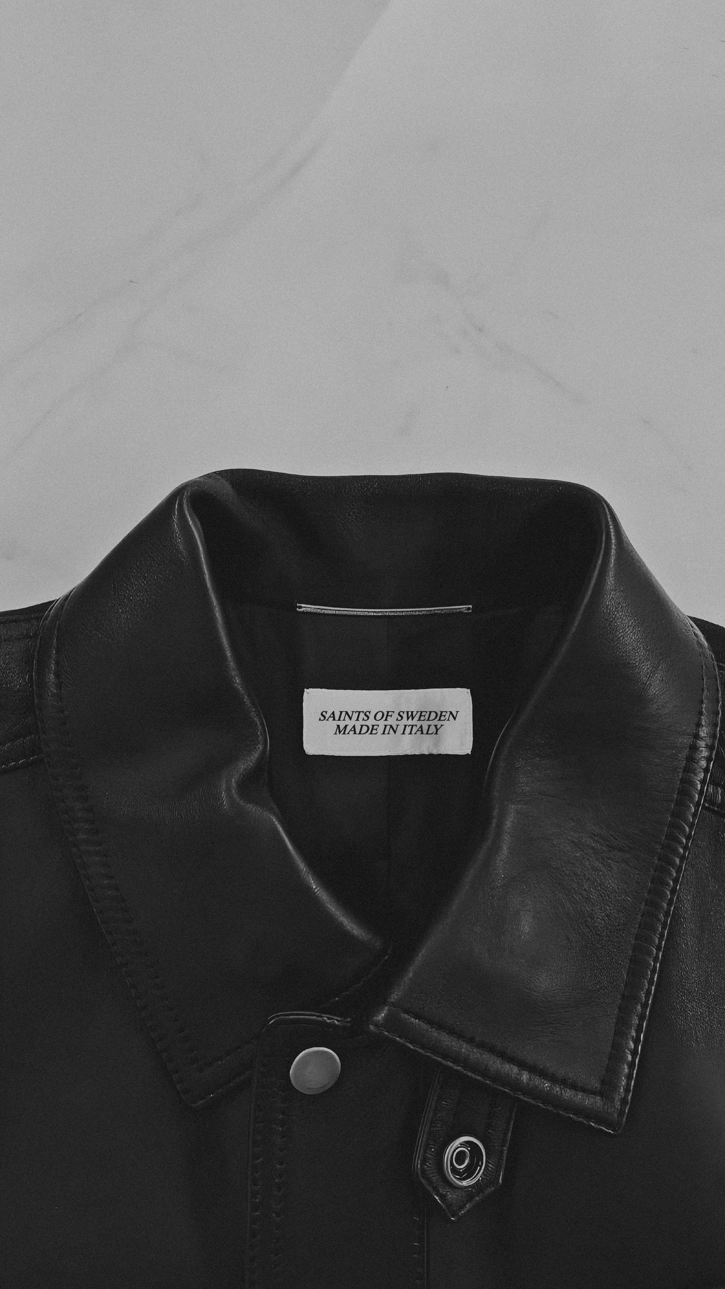CAPS & TOTE BAGS
